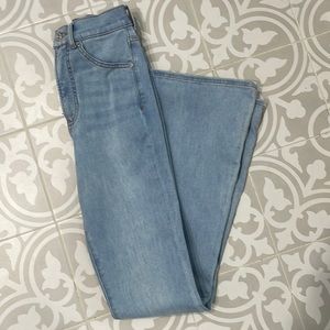 Express Flare Jeans